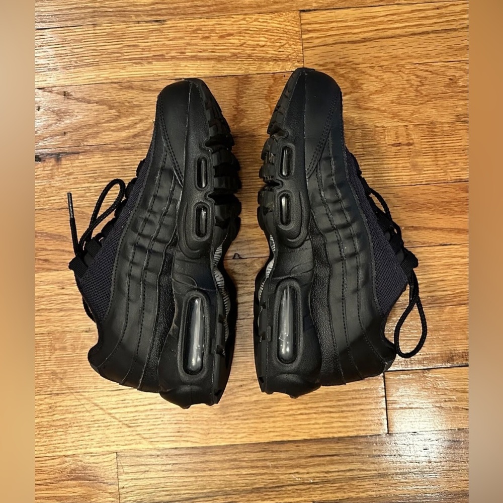 Nike Air Max 95 Essential Mens Sz 6 Black/Black-Dark Grey CI3705-001 Dunk AJ Ye